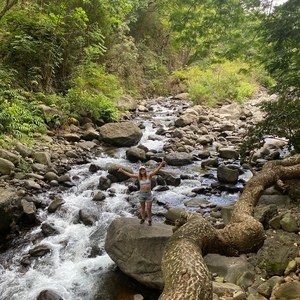 Meet your Posher, Kayla